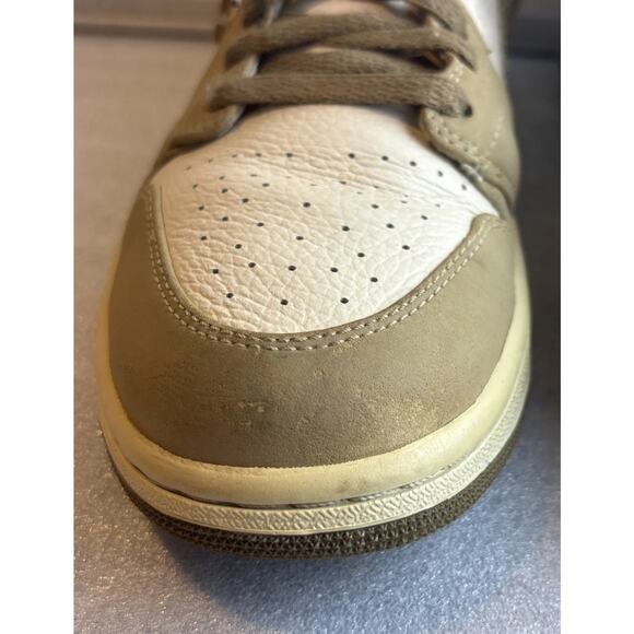 Jordan 1 Retro Armed Forces Pearl White Men’s Size 10 main image 16